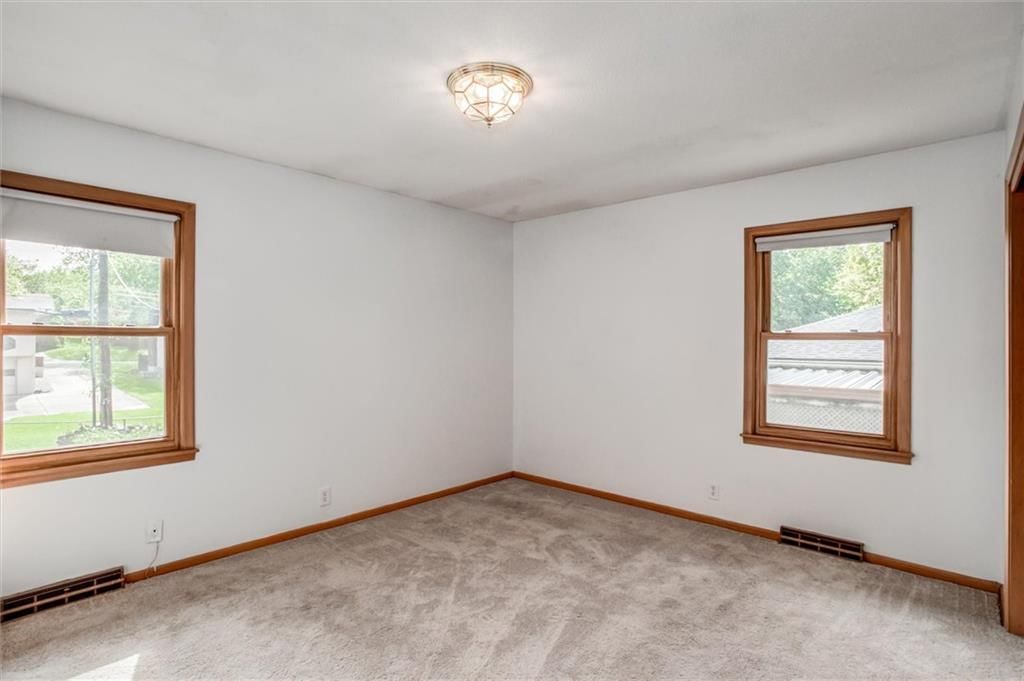 8613 N Boone Street — photo 15