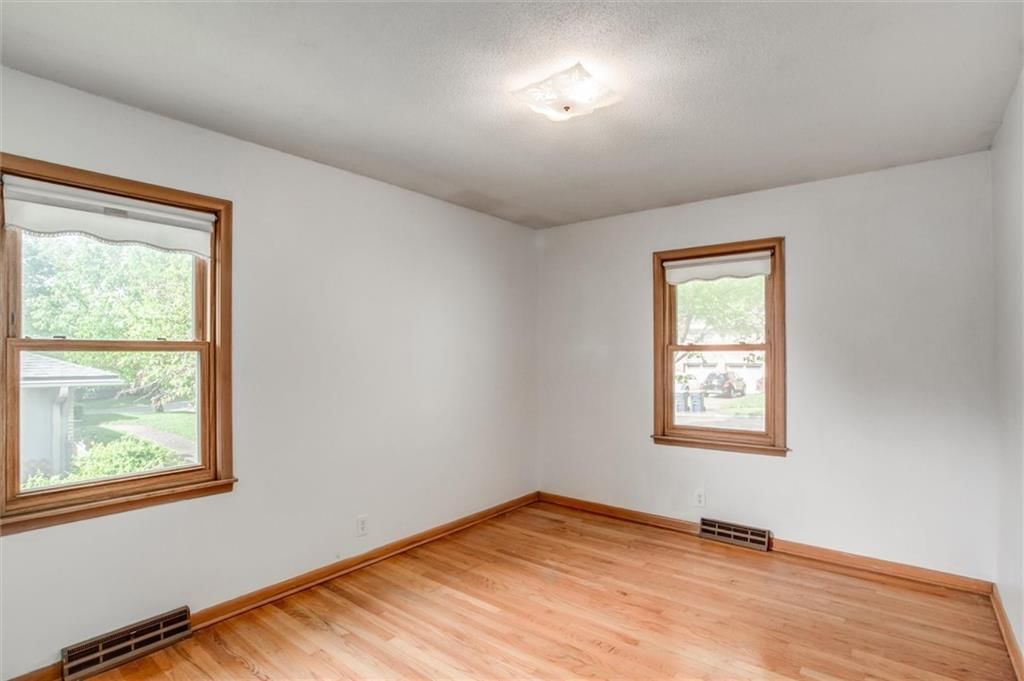 8613 N Boone Street — photo 20