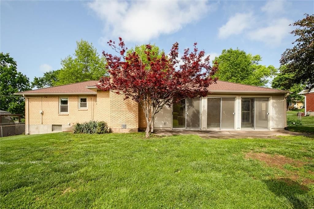 8613 N Boone Street — photo 29