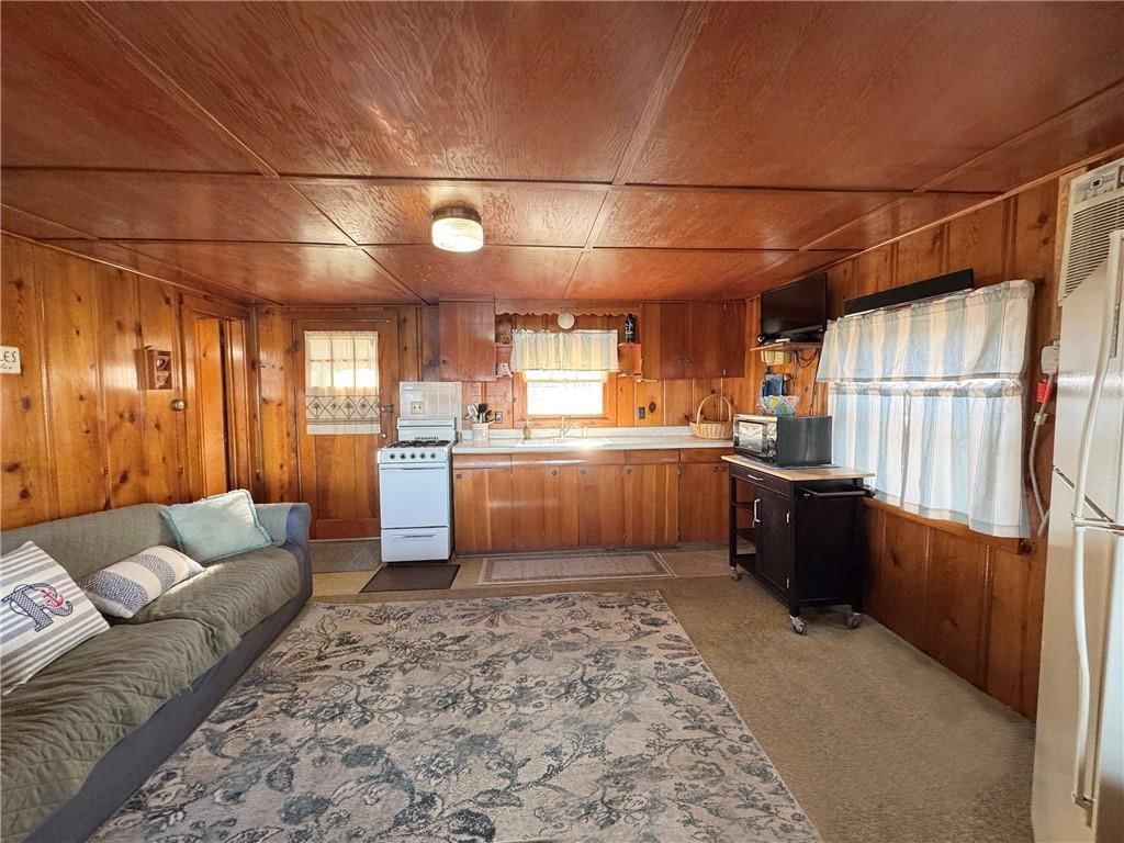 103 Vacation Hideaway Lane — photo 5