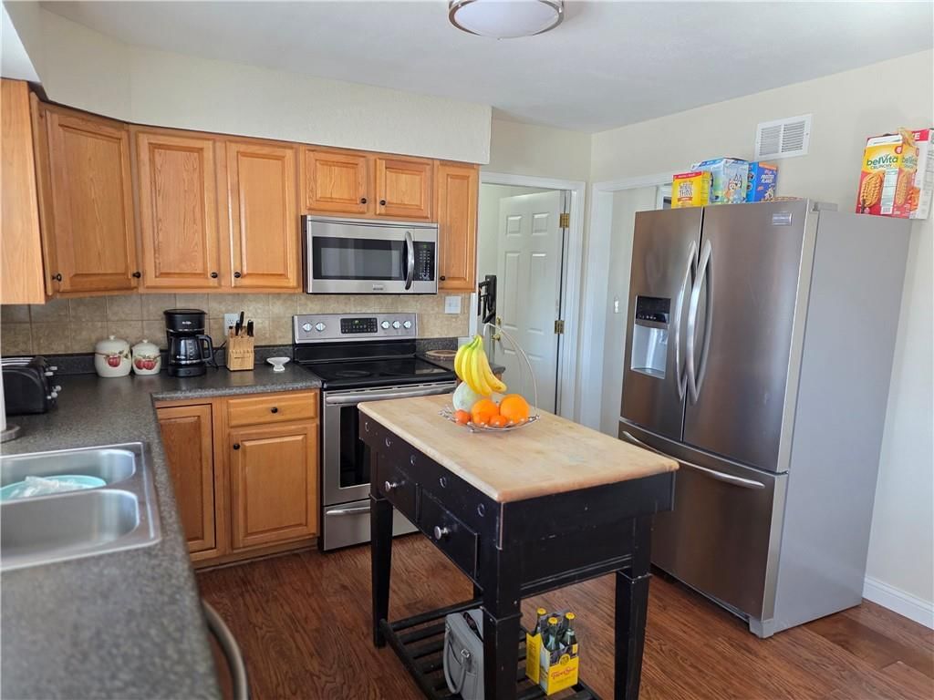 14309 E 39th Street — photo 4