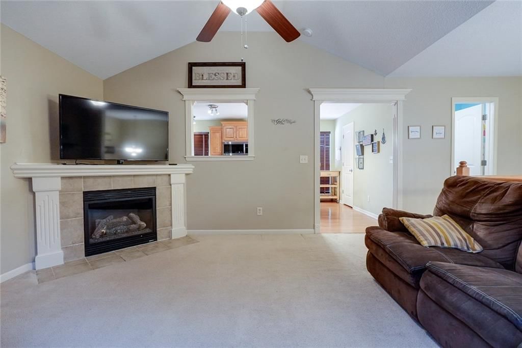 1700 SE Piccadilly Street — photo 6