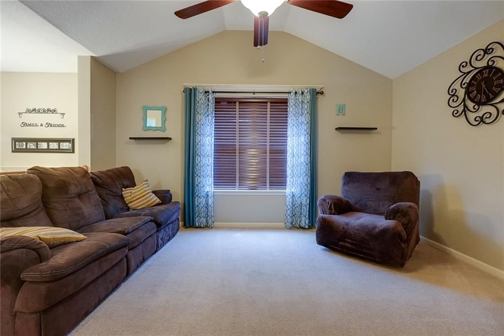 1700 SE Piccadilly Street — photo 8
