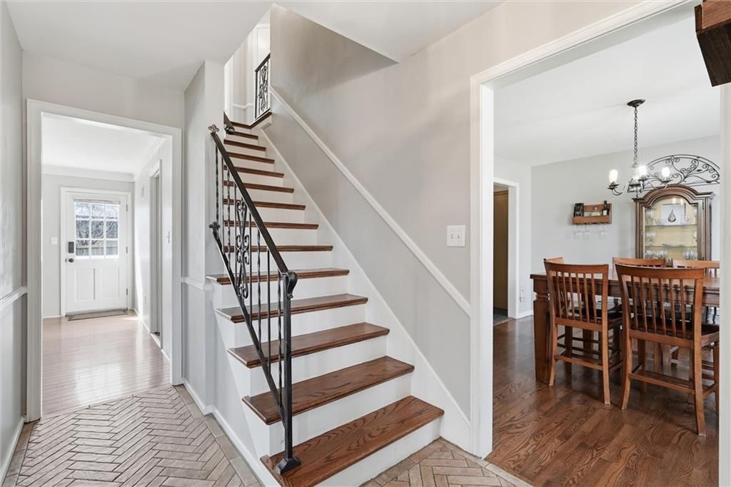 10524 CLEVELAND Avenue — photo 5