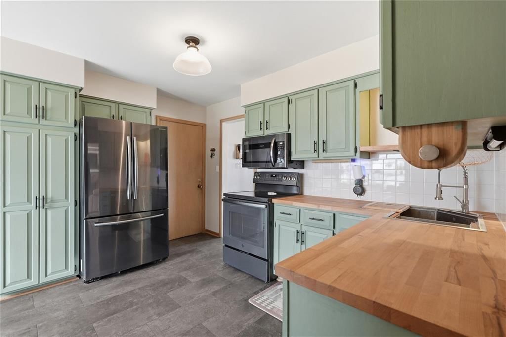10524 CLEVELAND Avenue — photo 14