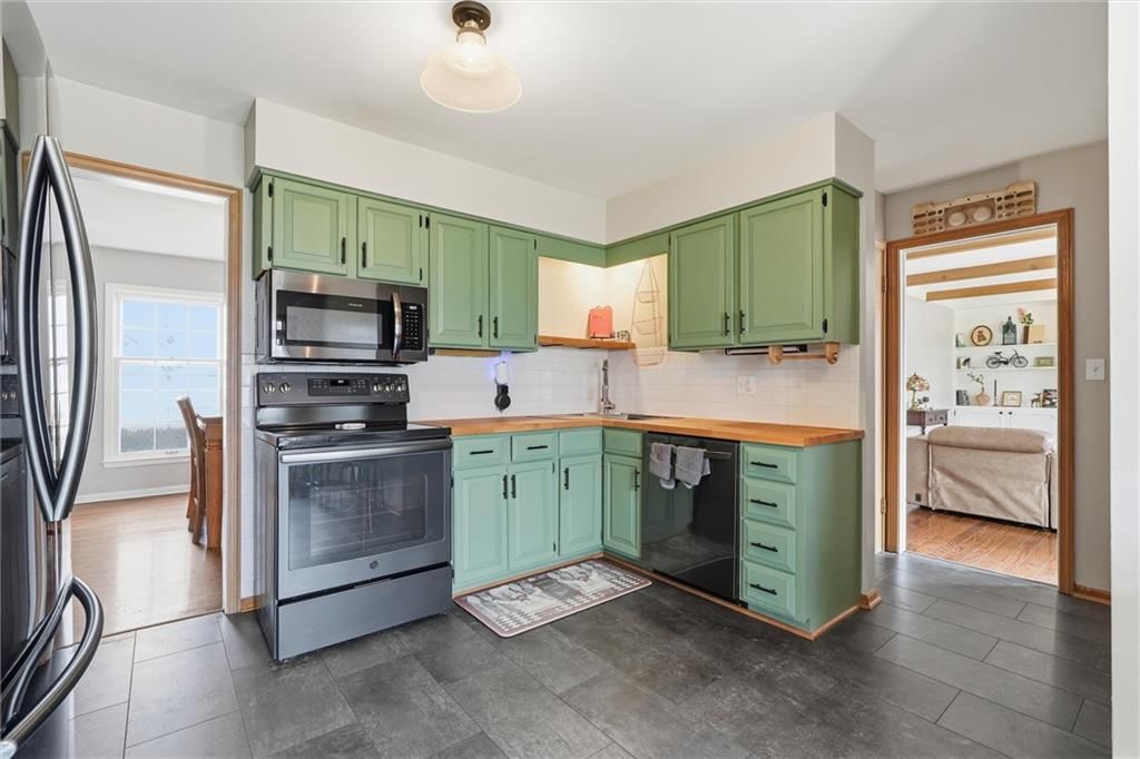 10524 CLEVELAND Avenue — photo 16