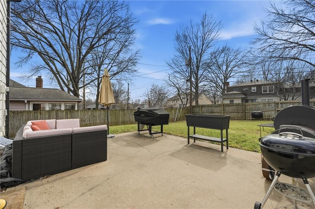 10524 CLEVELAND Avenue — photo 31