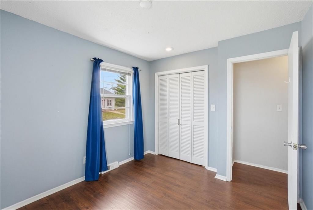 407 SW Glendana Street — photo 18