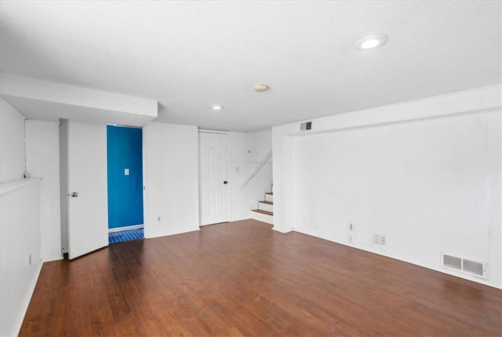 407 SW Glendana Street — photo 21
