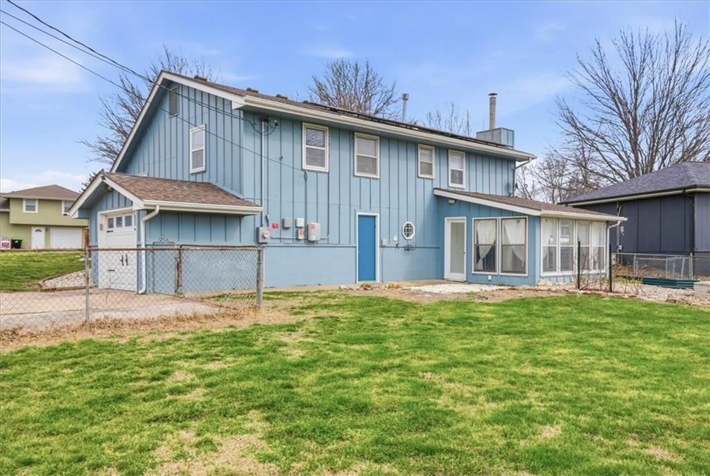 407 SW Glendana Street — photo 27