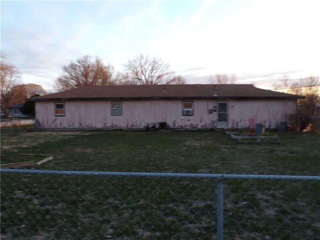105 S Holiday Lane — photo 4