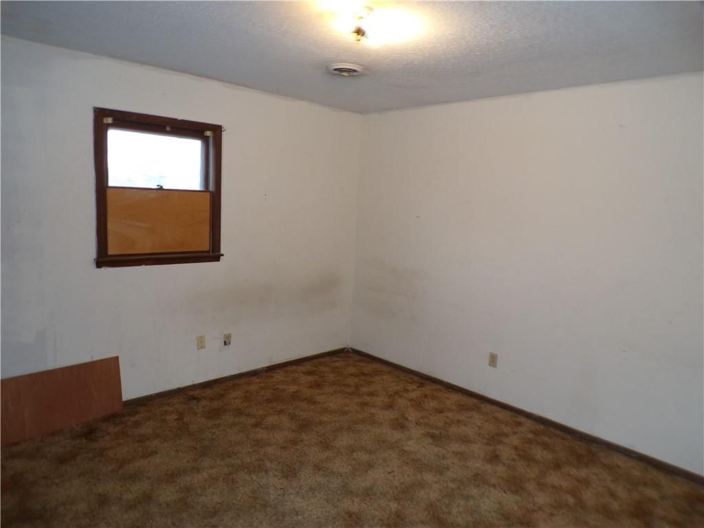 105 S Holiday Lane — photo 12