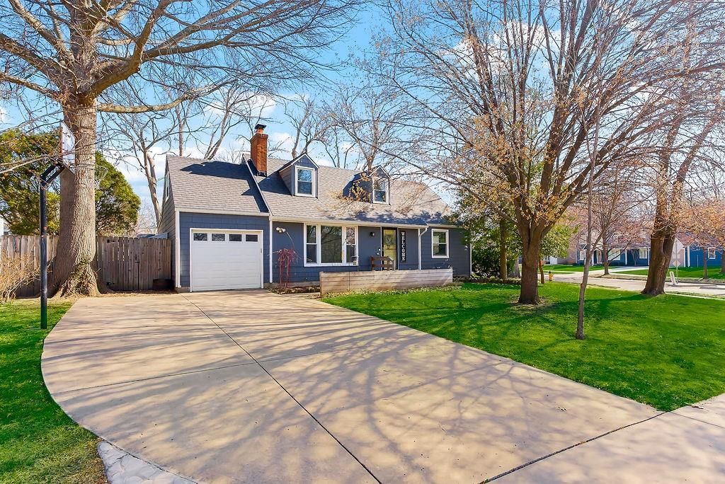 7409 Ash Street, Prairie Village, KS