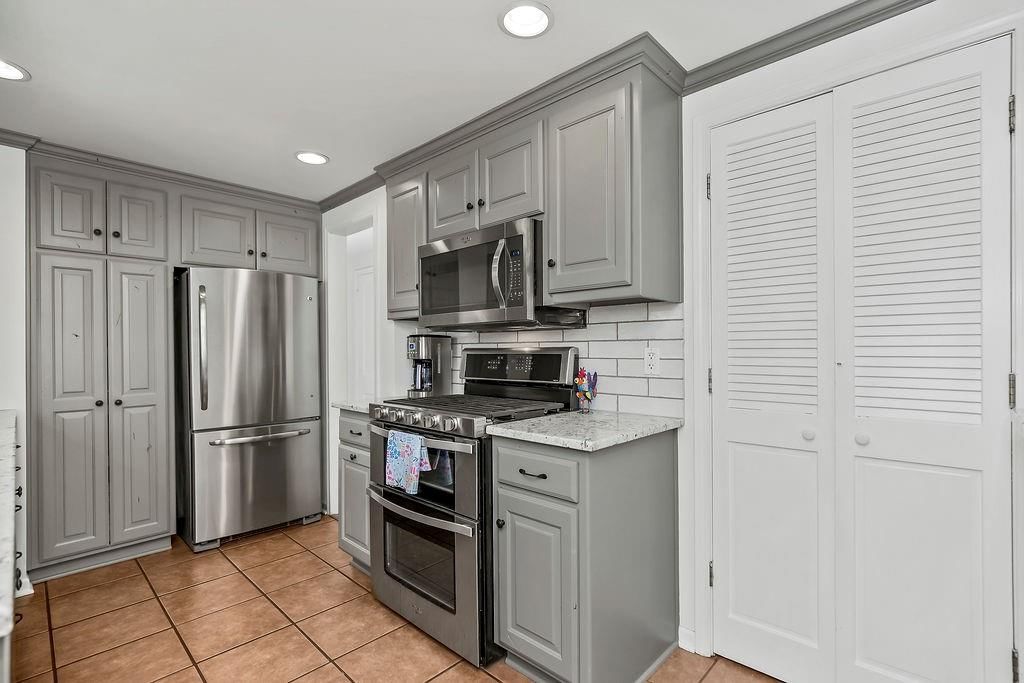 7409 Ash Street — photo 14