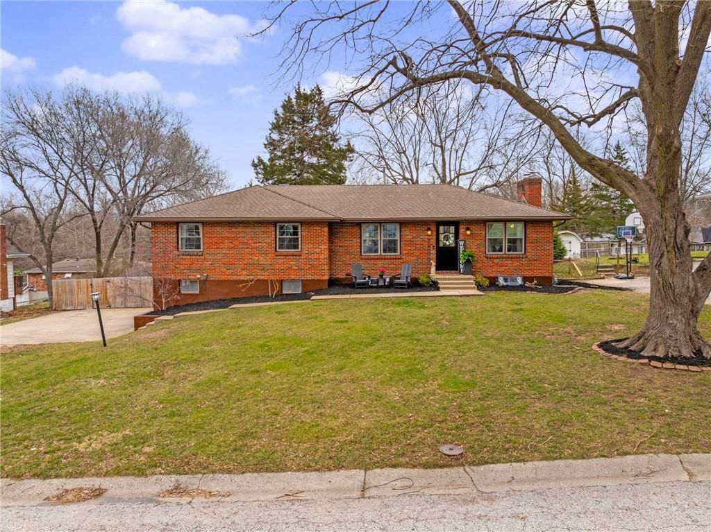 7509 N Baltimore Avenue, Gladstone, MO