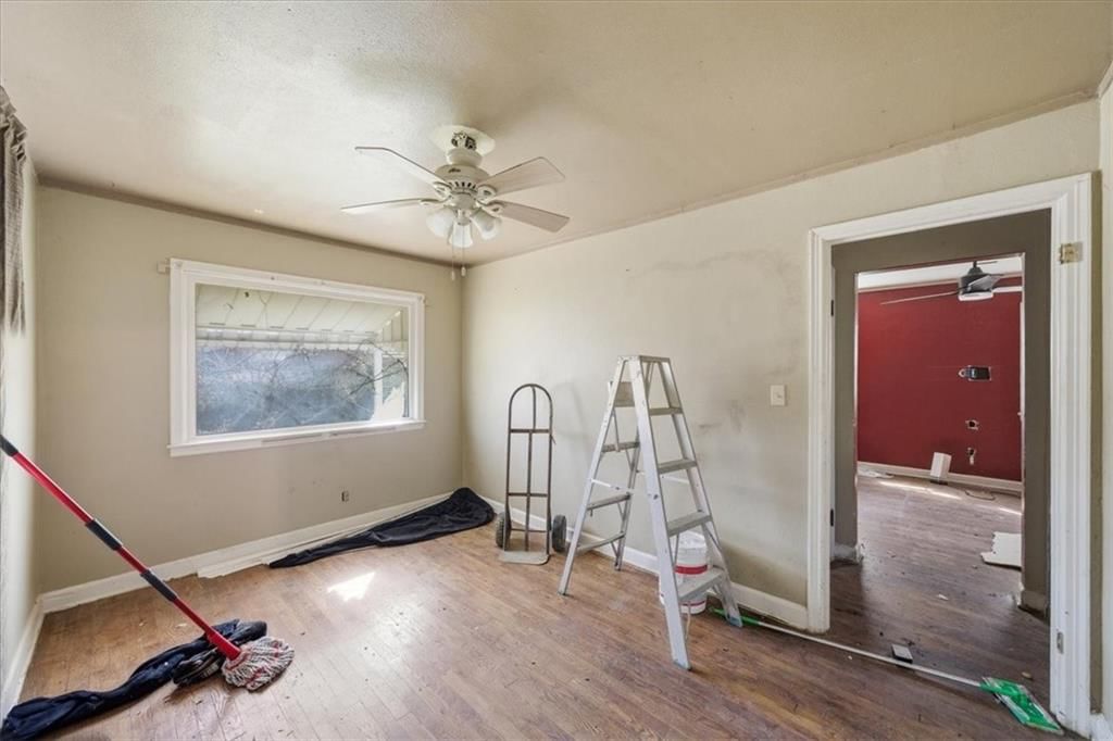 4326 Monroe Avenue — photo 5