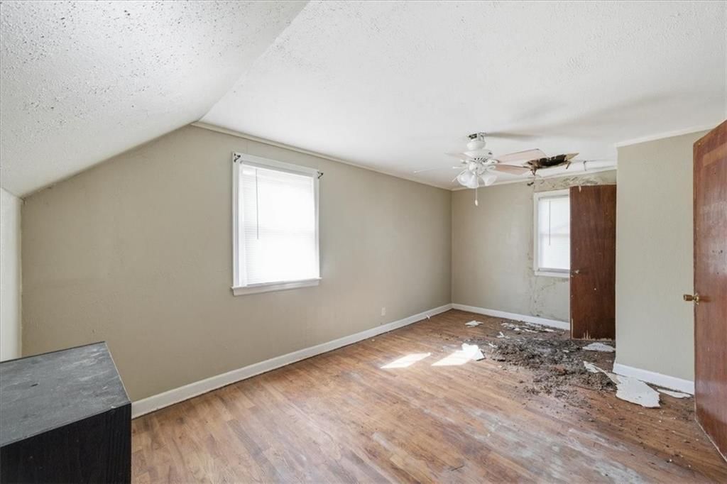 4326 Monroe Avenue — photo 10