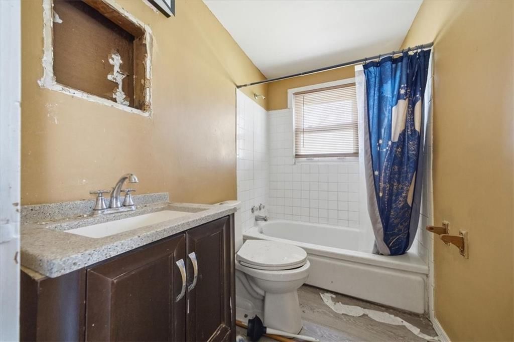 4326 Monroe Avenue — photo 14