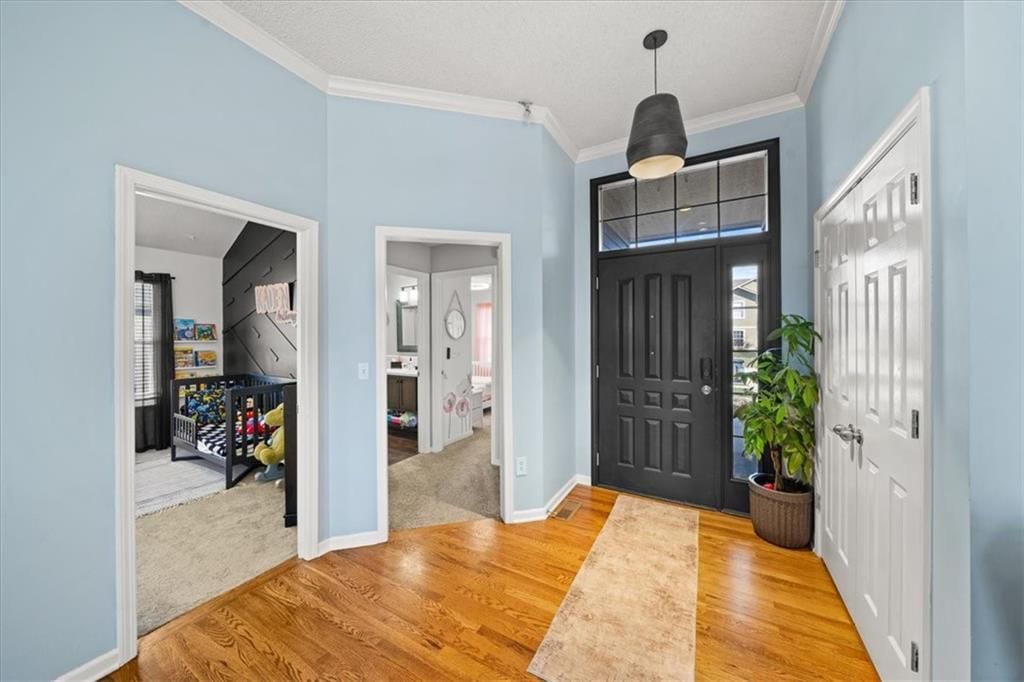 803 NW Redbud Drive — photo 3
