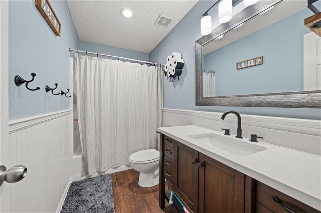 803 NW Redbud Drive — photo 15
