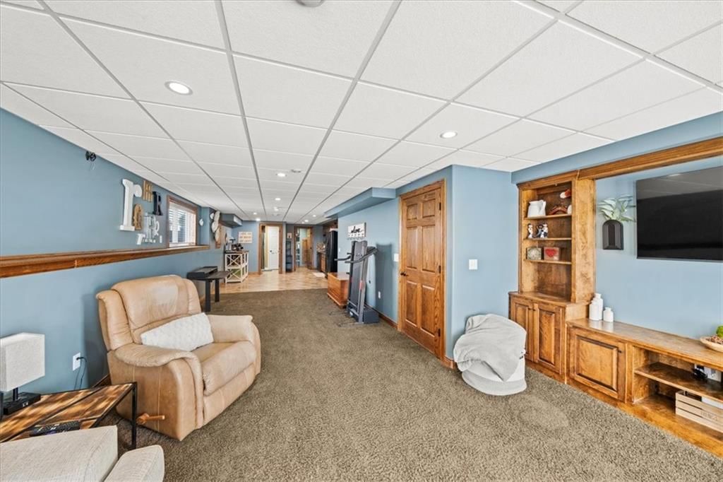 803 NW Redbud Drive — photo 18
