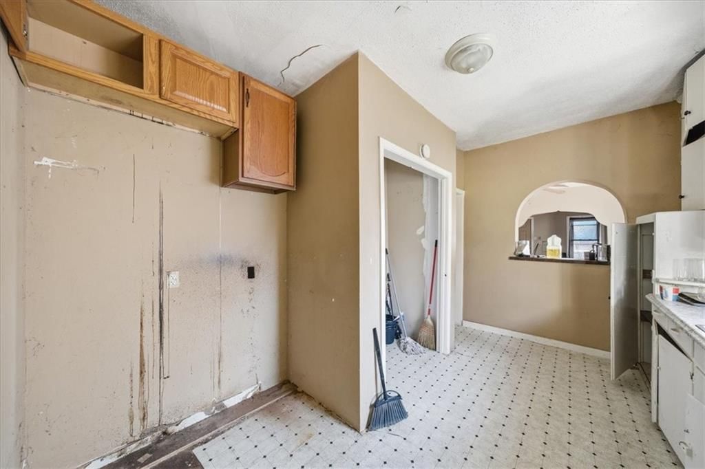 4418 Monroe Avenue — photo 10