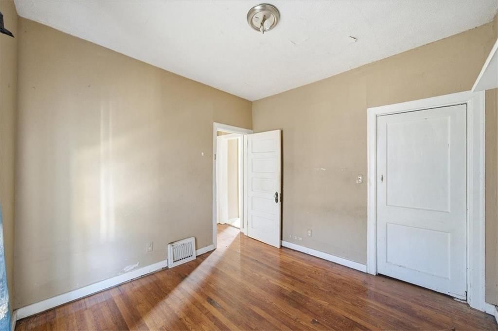 4418 Monroe Avenue — photo 15