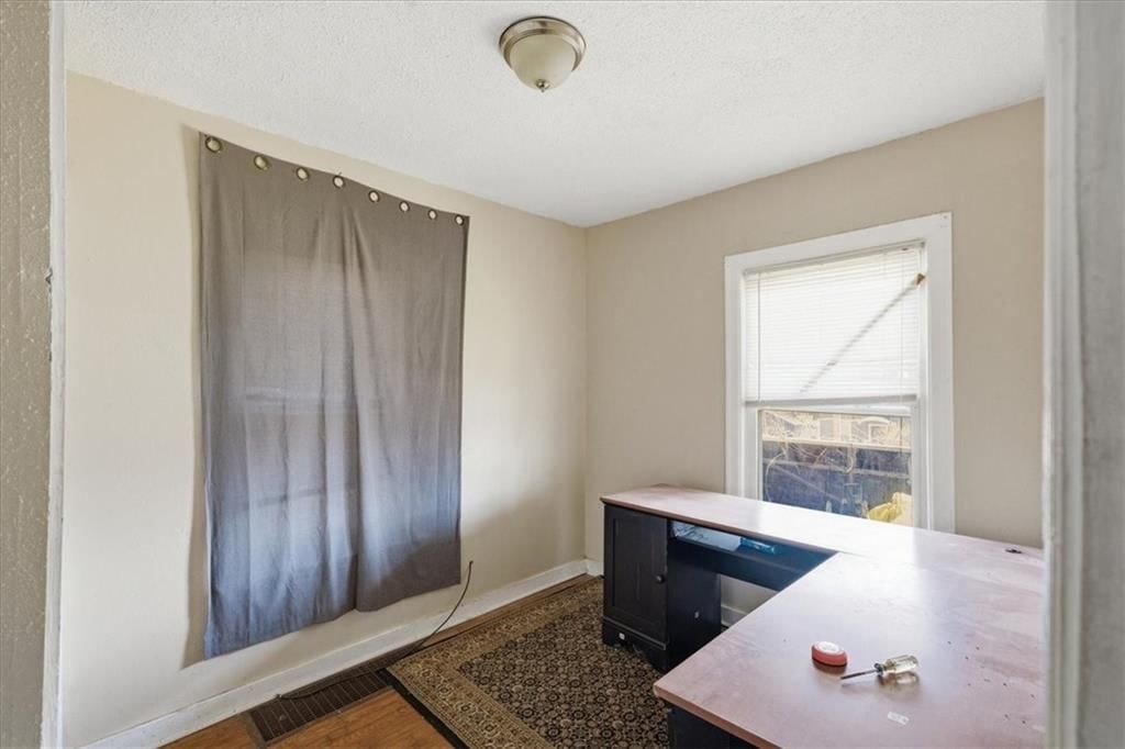 4418 Monroe Avenue — photo 16