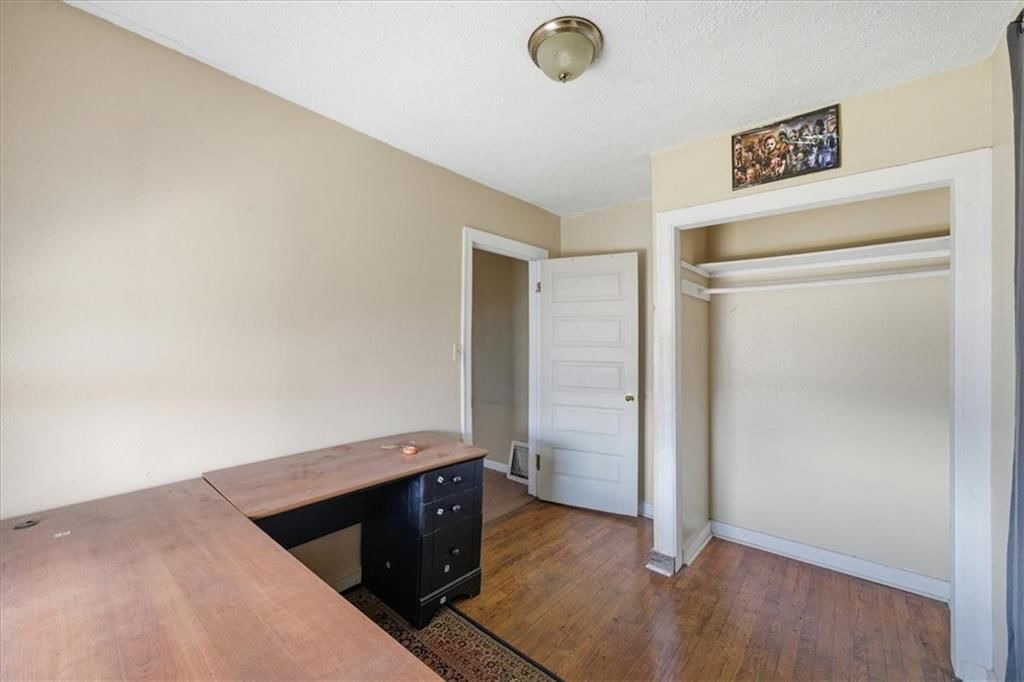 4418 Monroe Avenue — photo 17