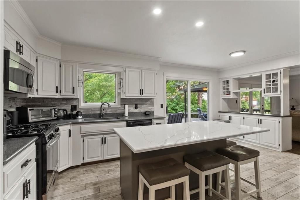 15320 W 92nd Place — photo 13