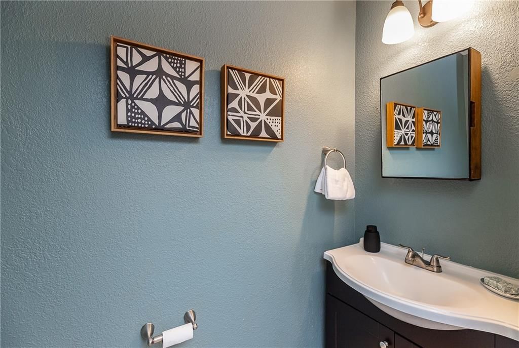 5827 Cherry Street — photo 22