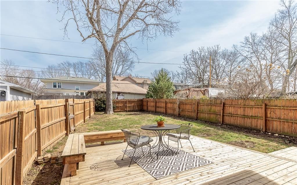 5827 Cherry Street — photo 30