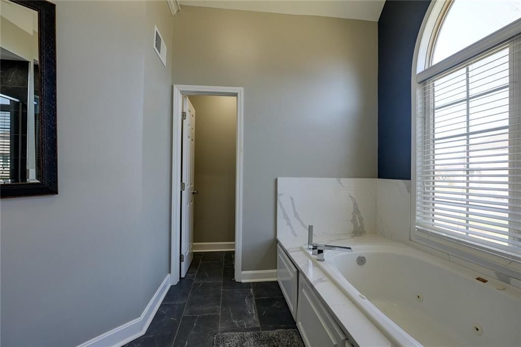 5900 NE Hidden Valley Drive — photo 23