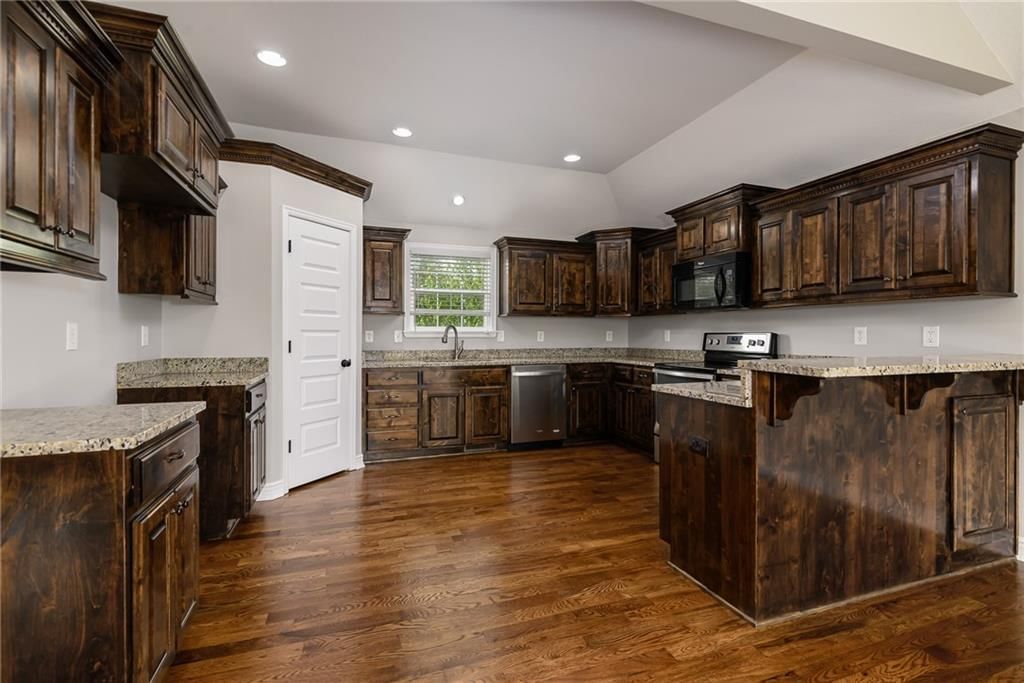 15418 Meyer Drive — photo 8
