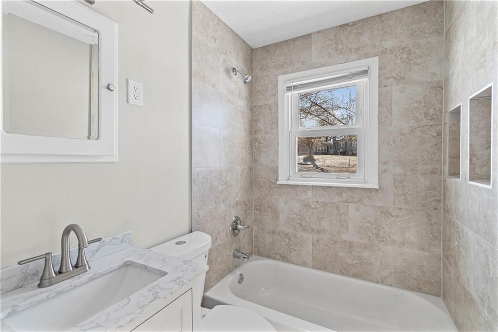 1508 NE Shady Lane Drive — photo 13