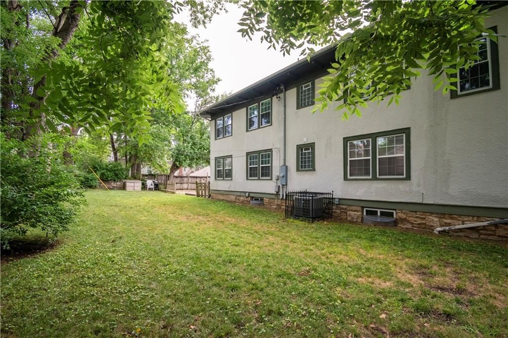 5331 Charlotte Street — photo 3