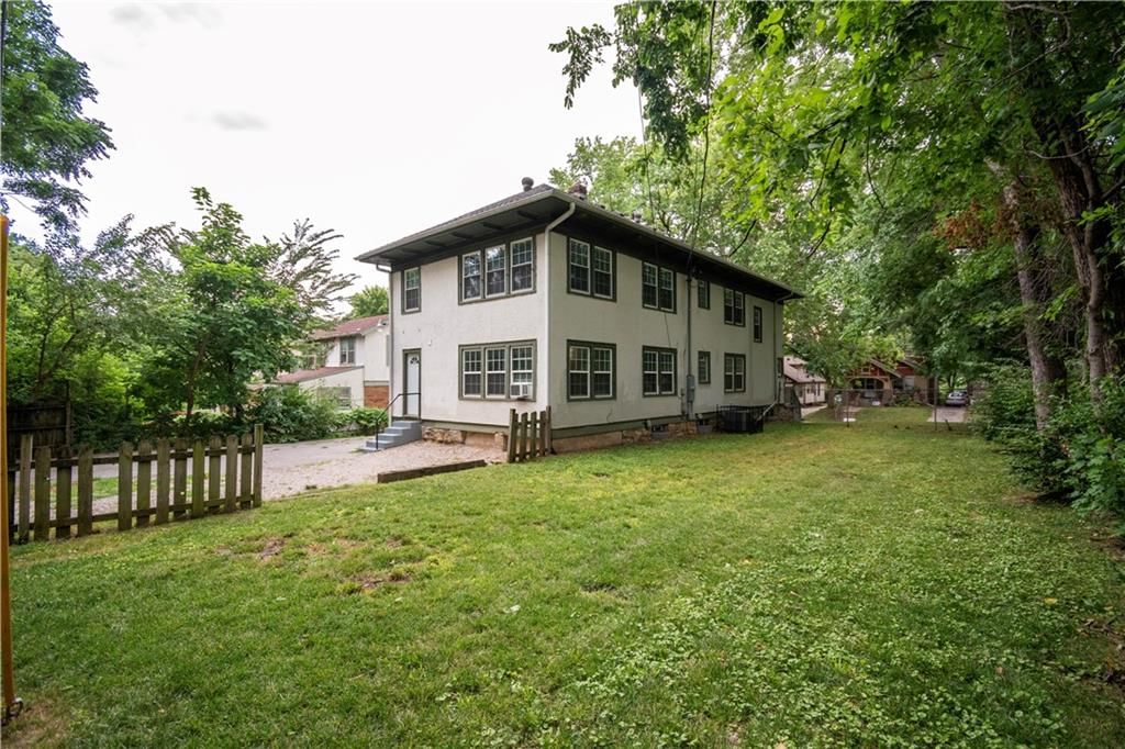 5331 Charlotte Street — photo 4