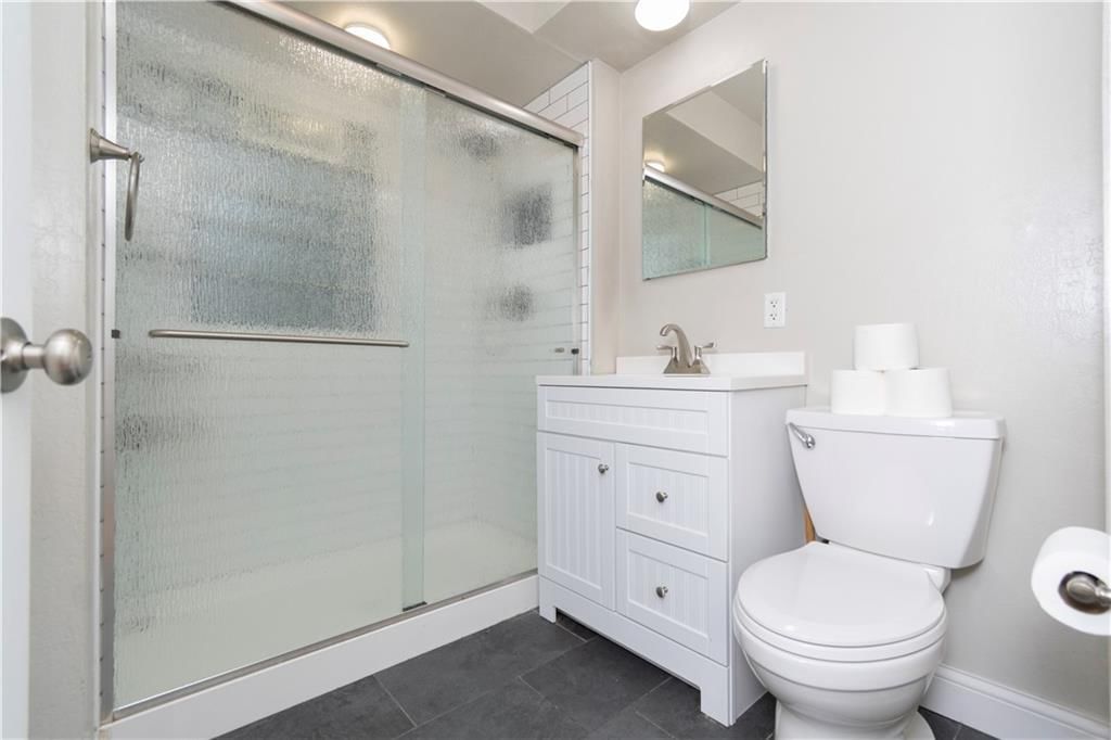 5331 Charlotte Street — photo 14