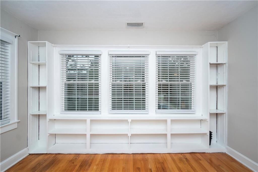 5331 Charlotte Street — photo 23