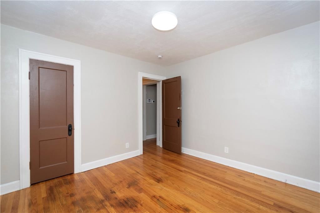 5331 Charlotte Street — photo 28