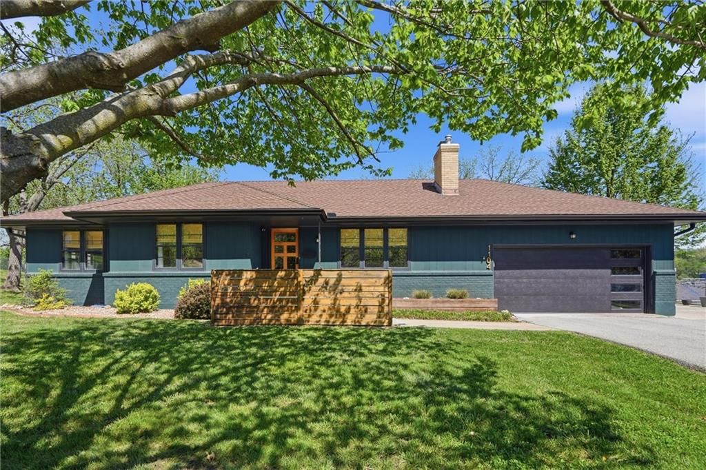 1104 W 93rd Street, Kansas City, MO
