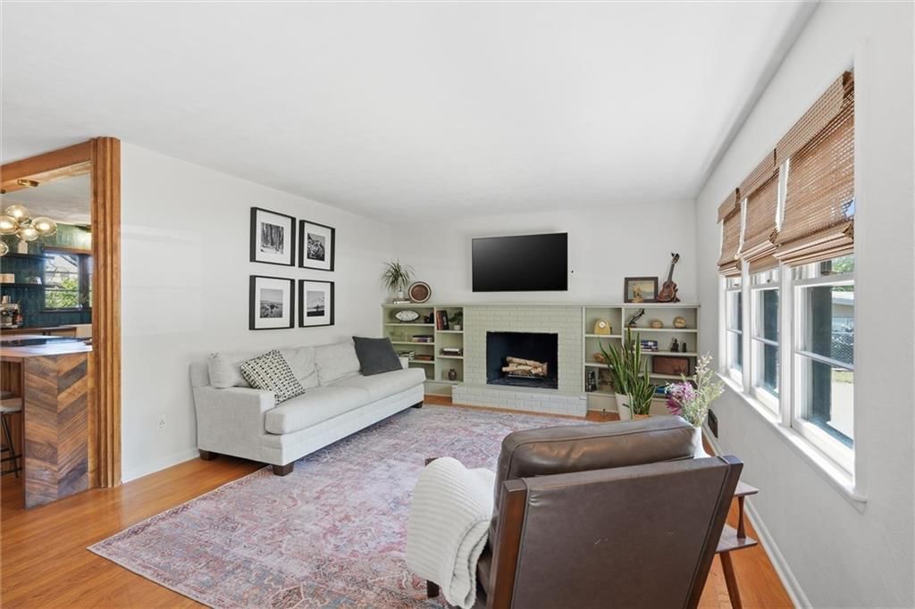 1104 W 93rd Street — photo 6