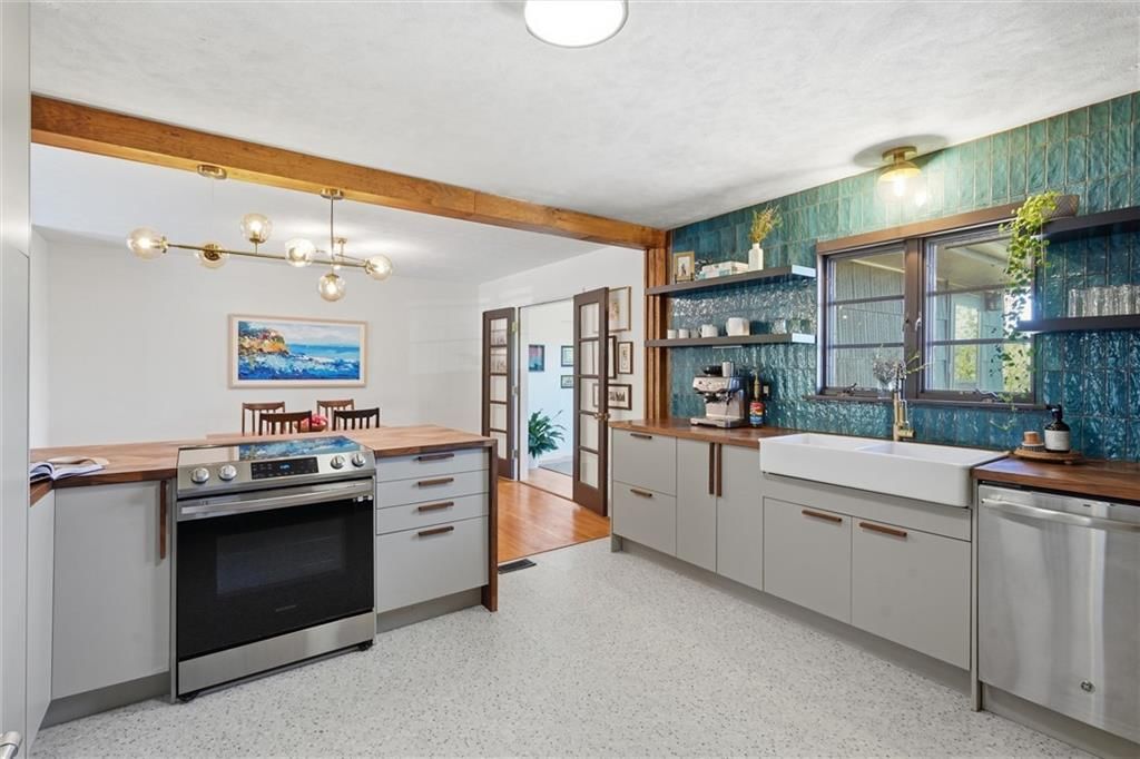 1104 W 93rd Street — photo 12