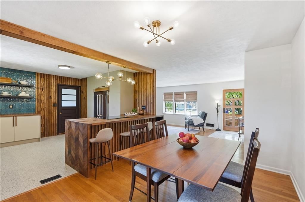 1104 W 93rd Street — photo 15
