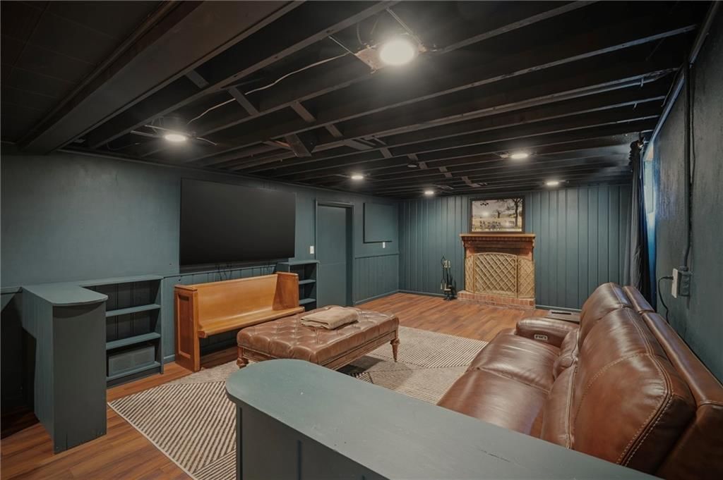 1104 W 93rd Street — photo 30