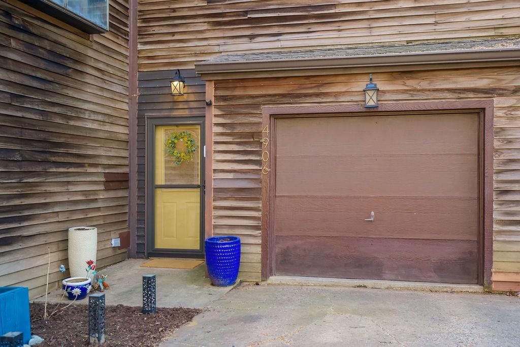 4906 NW Barry Road — photo 29