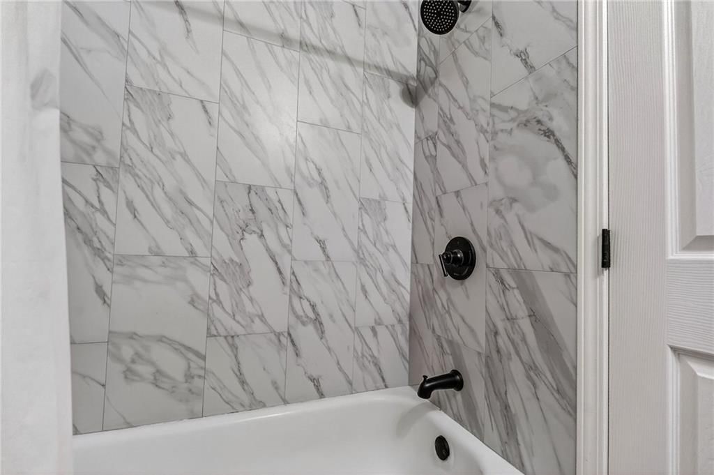 1715 Karlton Way — photo 17