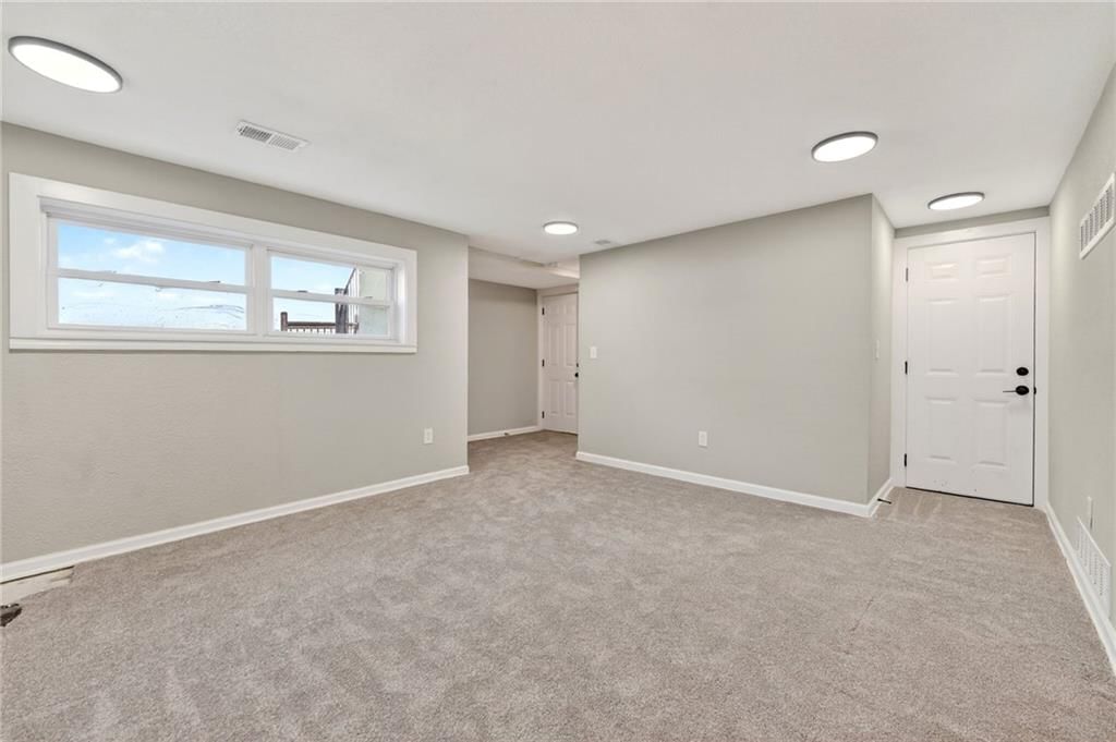 1715 Karlton Way — photo 19