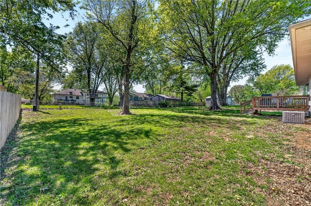 1715 Karlton Way — photo 20