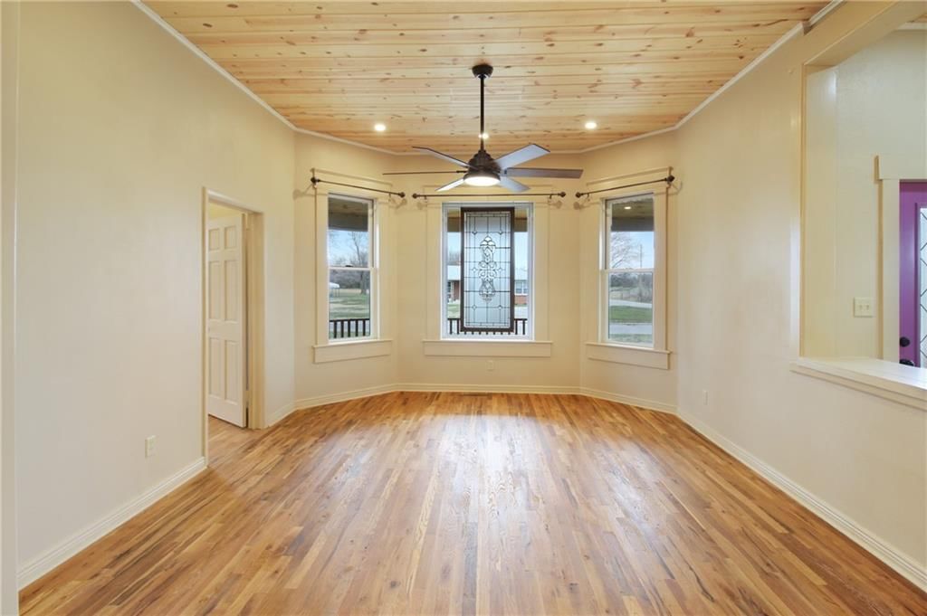 1000 Briggs Avenue — photo 4